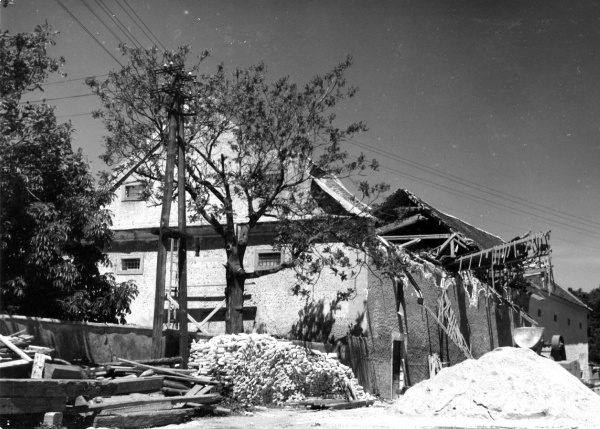 Sturmschaden 1955 Schüttkasten.jpg