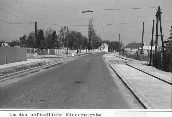 In Bau befindliche Wienerstraße.jpg