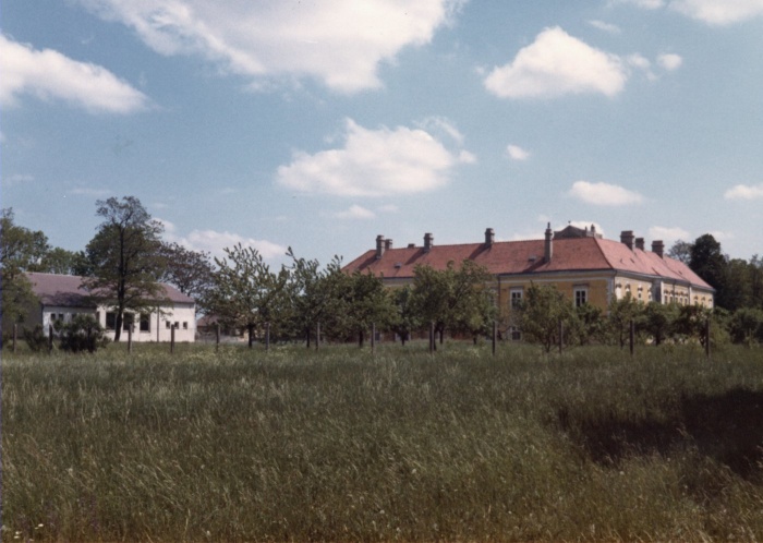 Schloss und Kino 1973.jpg