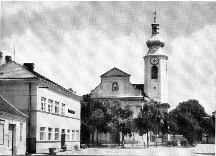Postkarte Hauptplatz-Kirche.jpg