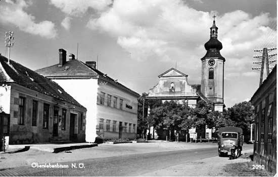Obersiebenbrunn Hauptplatz ca-1958.jpg