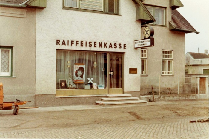 Raiffeisenkasse Ende 1970er 35.jpg
