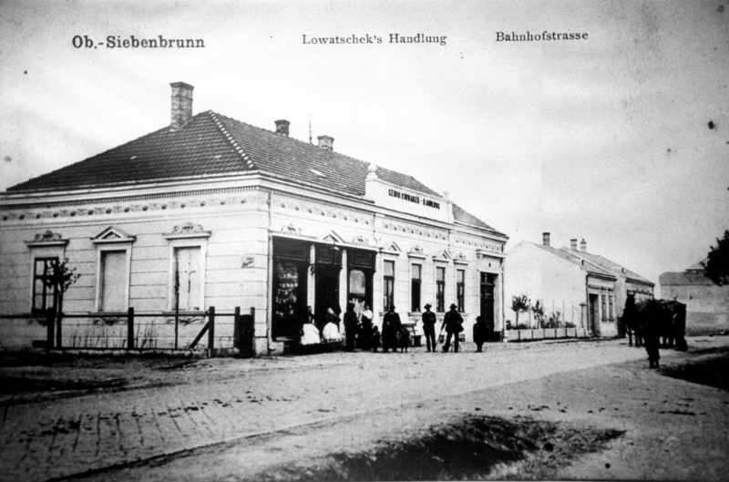 Lowatscheks Handlung Bahnhofstraße.jpg