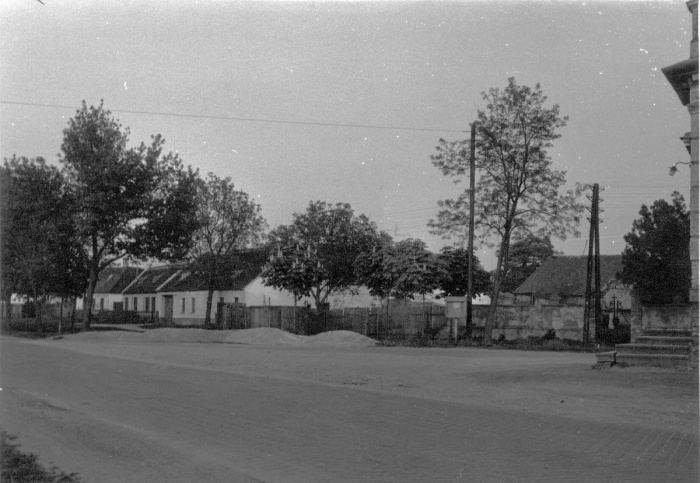 Hauptstrasse Bahnstrasse 1950er.jpg