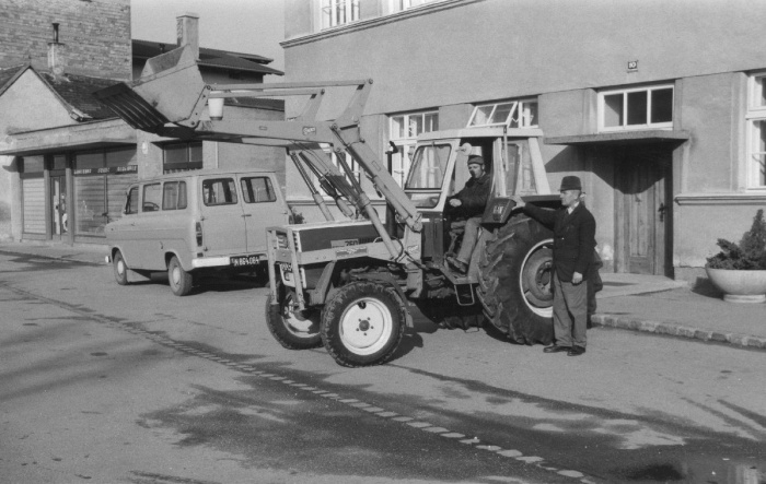 Gemeinde Traktor 2 197x.jpg