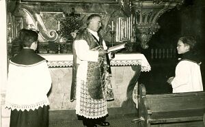 Mayer in Kirche IMG 0003 75.jpg