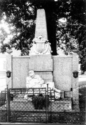 Kriegerdenkmal 1956.jpg