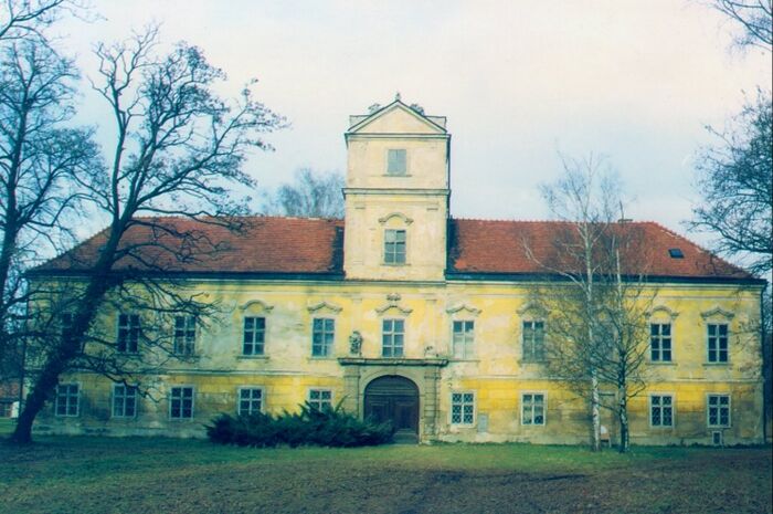 Schloss Obersiebenbrunn.jpg