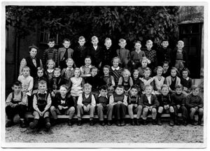 Volkschule Jg 47 u 48-1.jpg