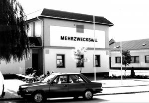 Mehrzweckhalle 1987 2.jpg